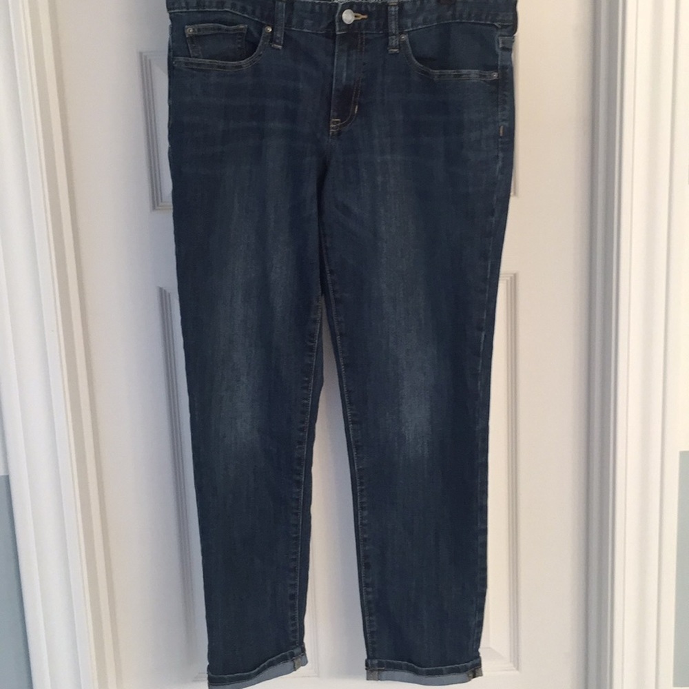 GAP SEXY BOYFRIEND FIT JEANS SIZE 8